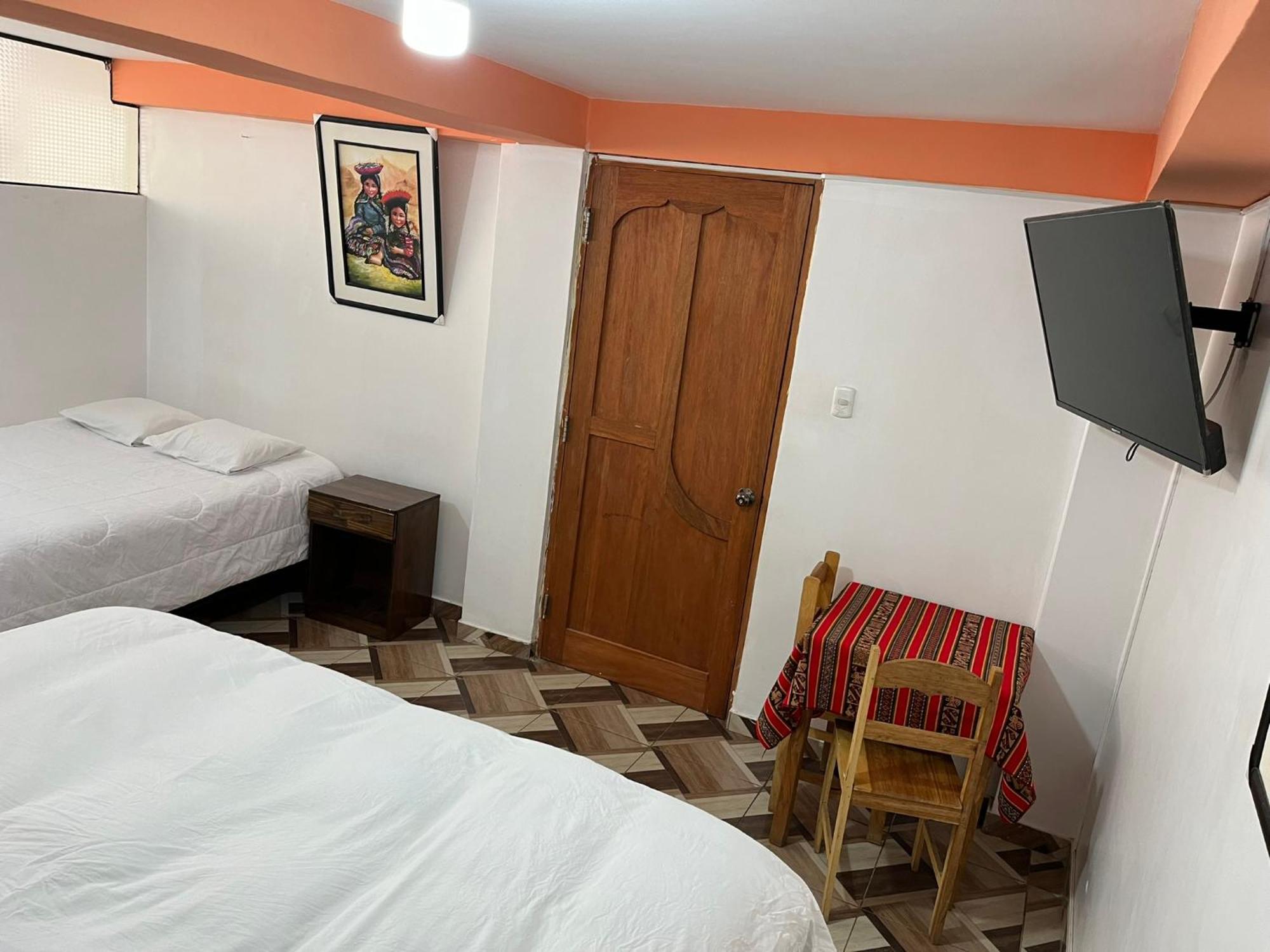 Hostel Apu Qhawarina Ollantaytambo Bagian luar foto