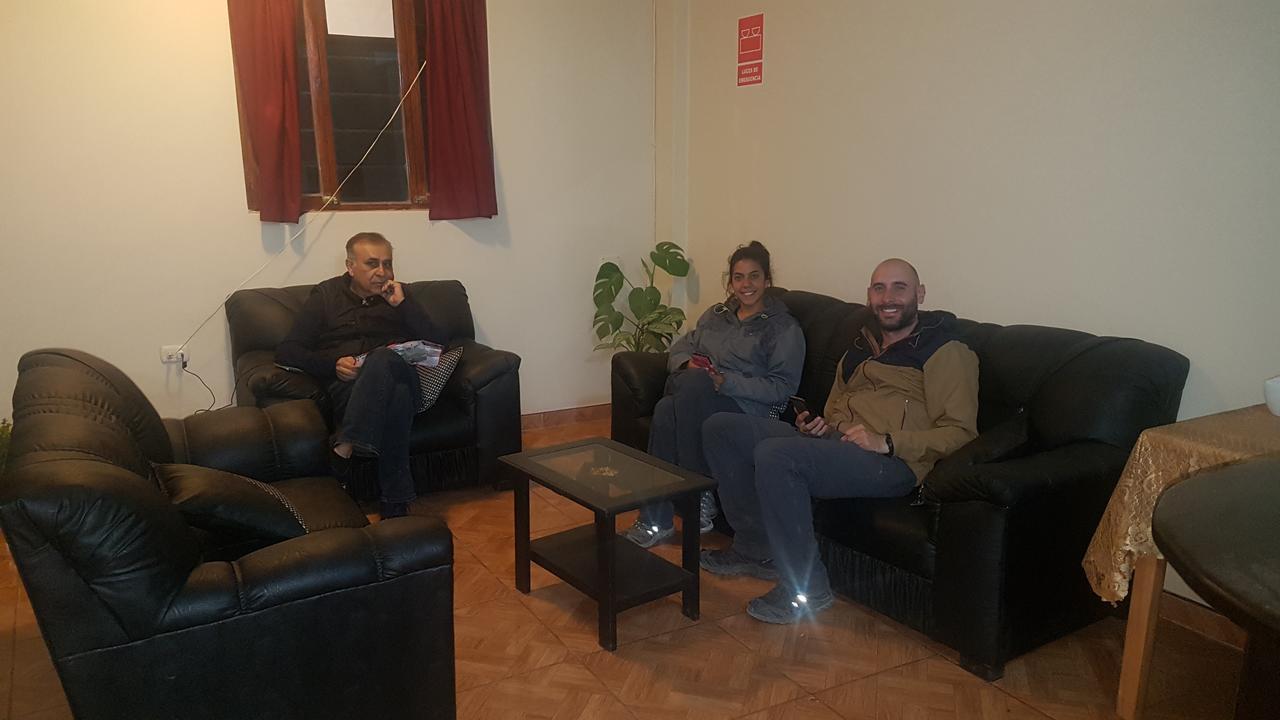 Hostel Apu Qhawarina Ollantaytambo Bagian luar foto