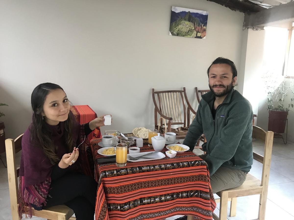 Hostel Apu Qhawarina Ollantaytambo Bagian luar foto