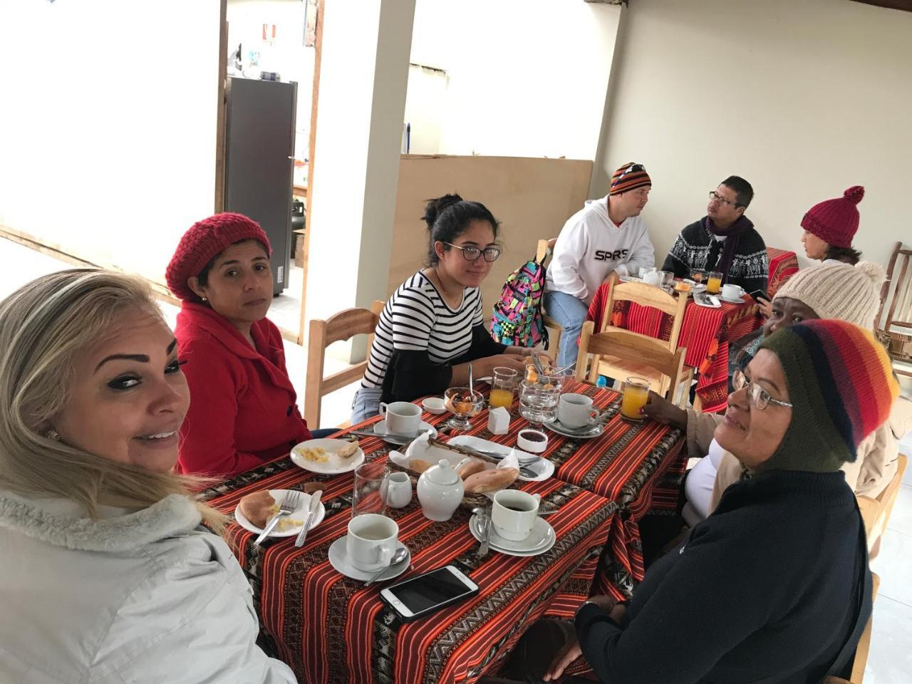 Hostel Apu Qhawarina Ollantaytambo Bagian luar foto